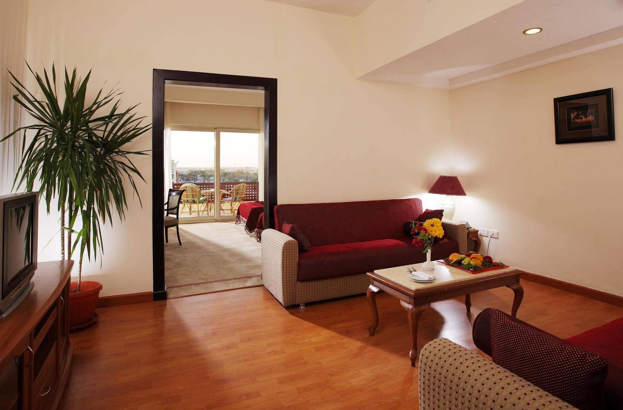 Golden 5 Sapphire Suites Hotel 후르가다 외부 사진