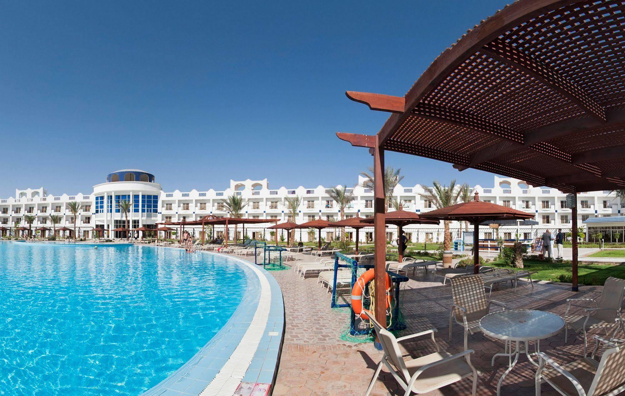 Golden 5 Sapphire Suites Hotel 후르가다 외부 사진